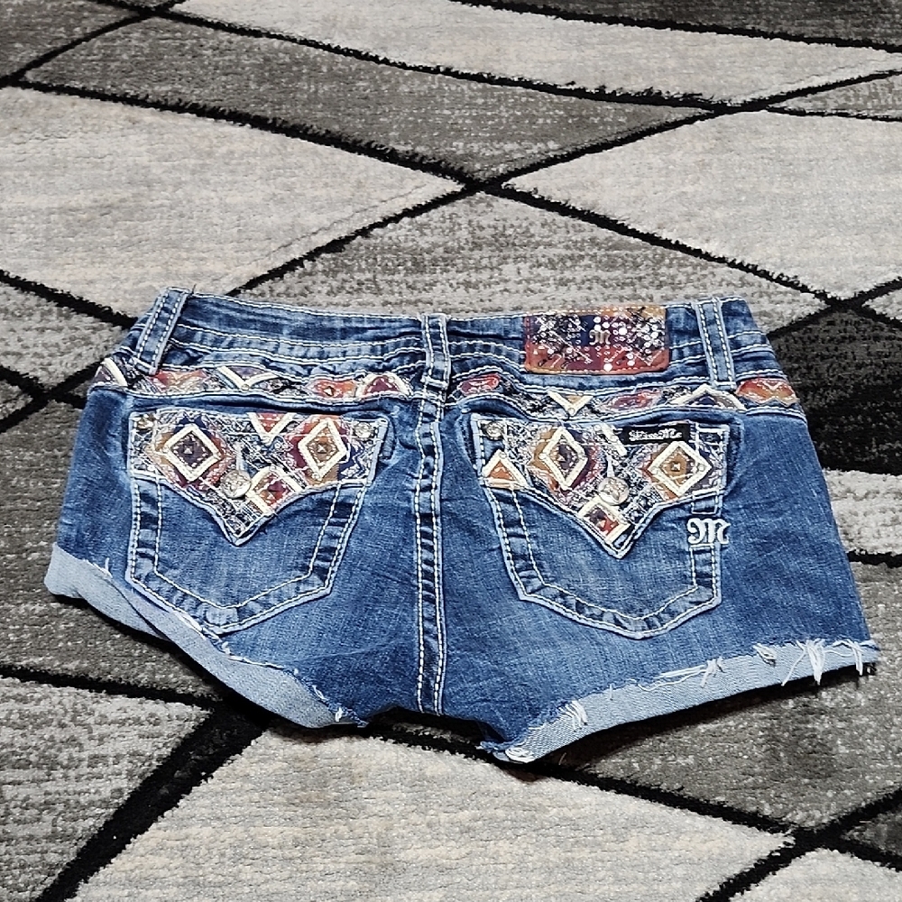 MISS ME AZTEC EMBROIDERED RHINESTONES SEQUINS RAW-EDGE DENIM CUT-OFF JEAN SHORTS